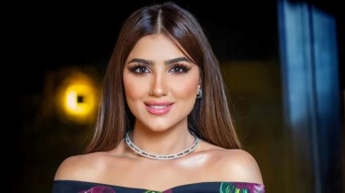 الفنانة مي عمر