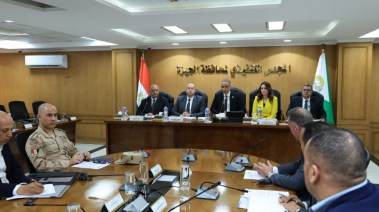اجتماع محافظ الجيزة للاستعداد لعيد القيامة وشم النسيم
