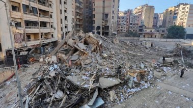 مبنى لبناني مدمر في الضاحية الجنوبية