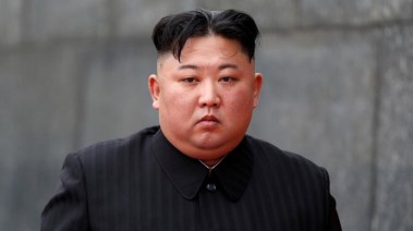 قائد كوريا الشمالية كيم أون 