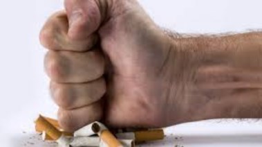 موضوع  تعبير عن التدخين