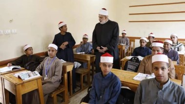 طلاب الصف الثاني الثانوي الازهري 2026