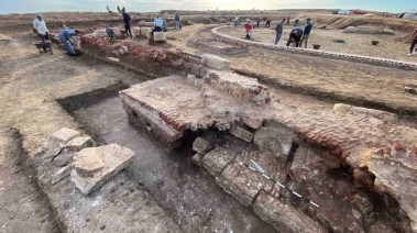 اكتشاف مبنى ديني في تل الفرما 