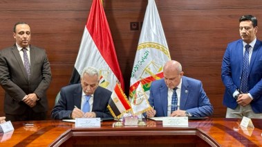 رئيس هيئة النيابة الإدارية ورئيس مجلس إدارة المحكمة العربية للتحكيم