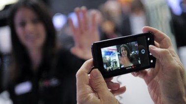 نشر صور خاصة دون إذن - تعبيرية 