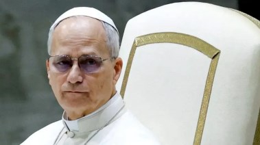 بابا الفاتيكان ليو الرابع عشر