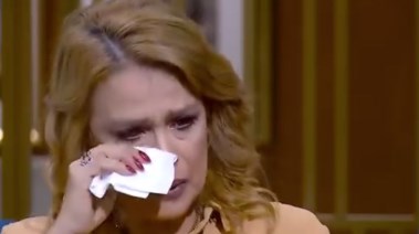 الفنانة سيمون