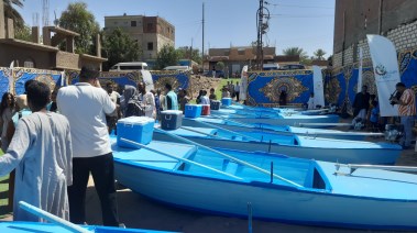صناع الخير تسلم مراكب صيد للمستفيدين بكلح الجبل باسوان