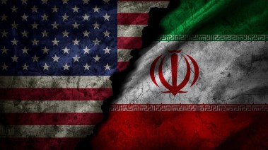 علم إيران وعلم أمريكا 