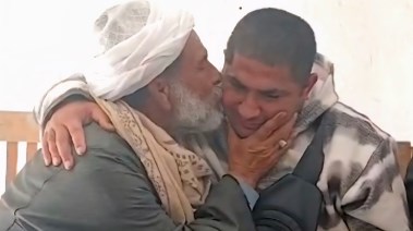 عودة ابن لأهله بعد 16 عام