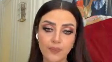 رضوى الشربيني خلال بث مباشر عبر صفحتها 