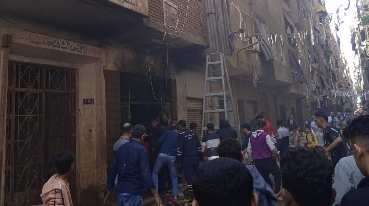 حريق مصنع ملابس بالزاوية الحمراء 