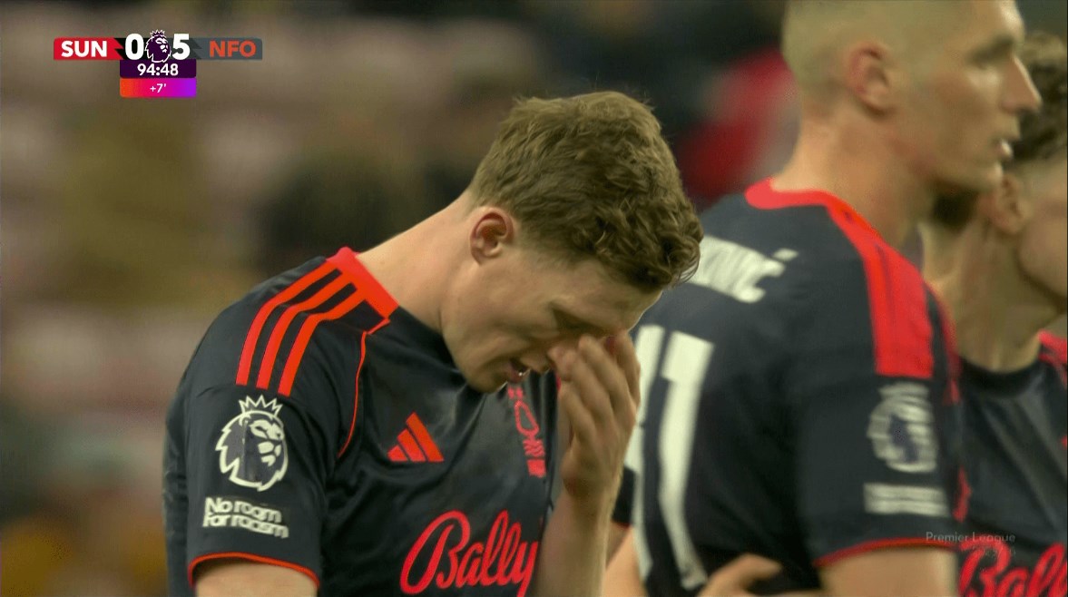 نجم نوتنجهام فورست، إليوت أندرسون