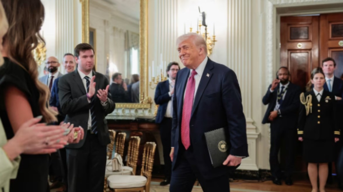 الرئيس الأمريكي دونالد ترامب