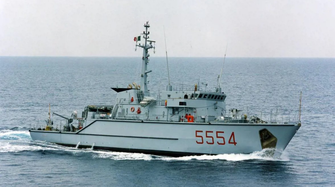 سفينة حربية إيطالية