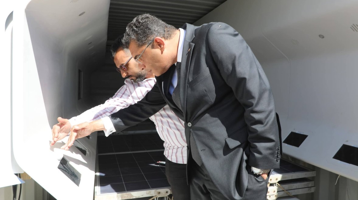 جانب من الحدث 