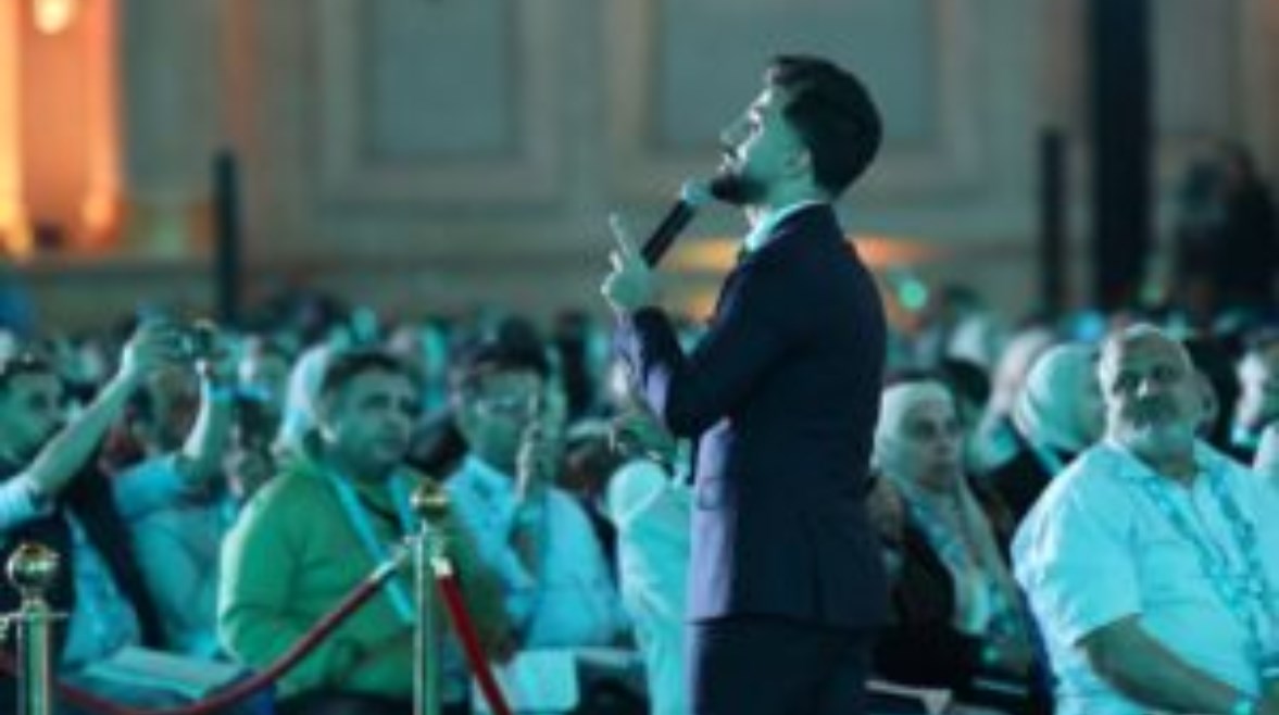 الدكتور إسلام محمد خلال الفعالية