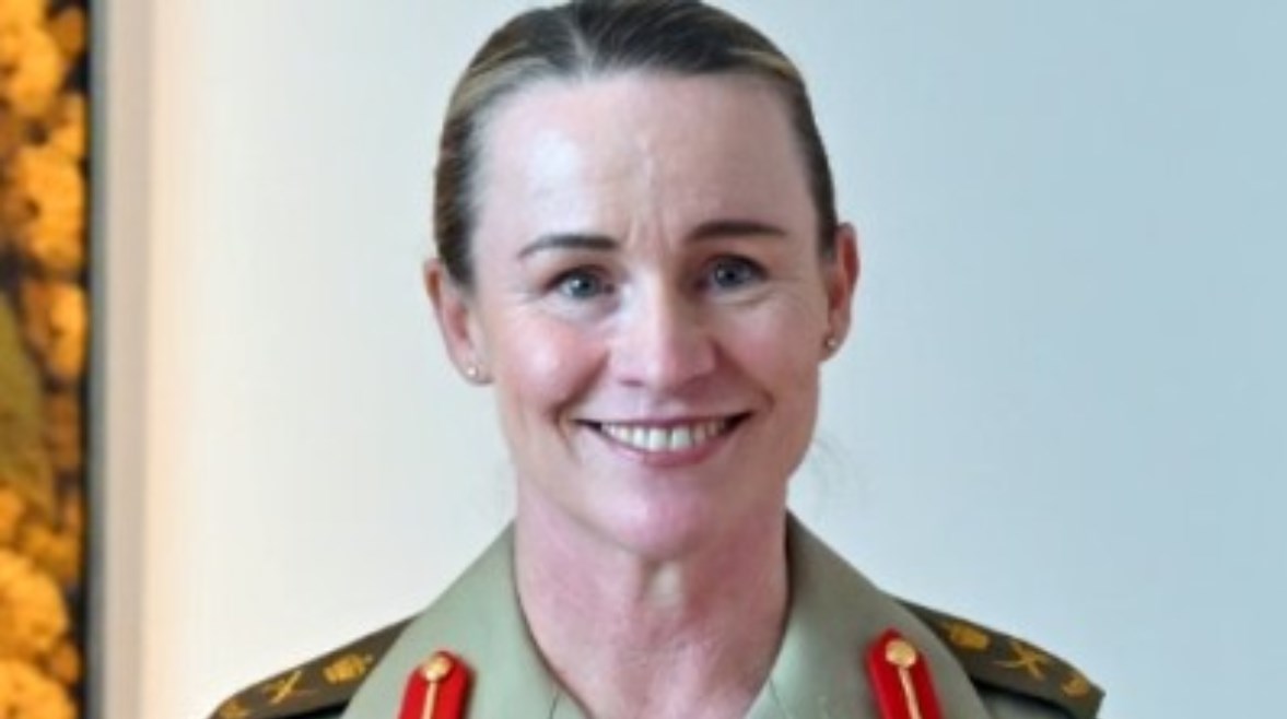  الفريق سوزان كويل