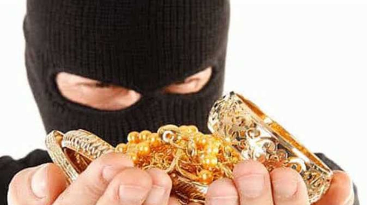 سرقة مشغولات ذهبية 