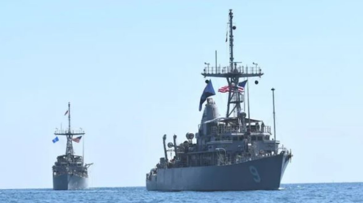 كاسحة الألغام “يو إس إس تشيف”