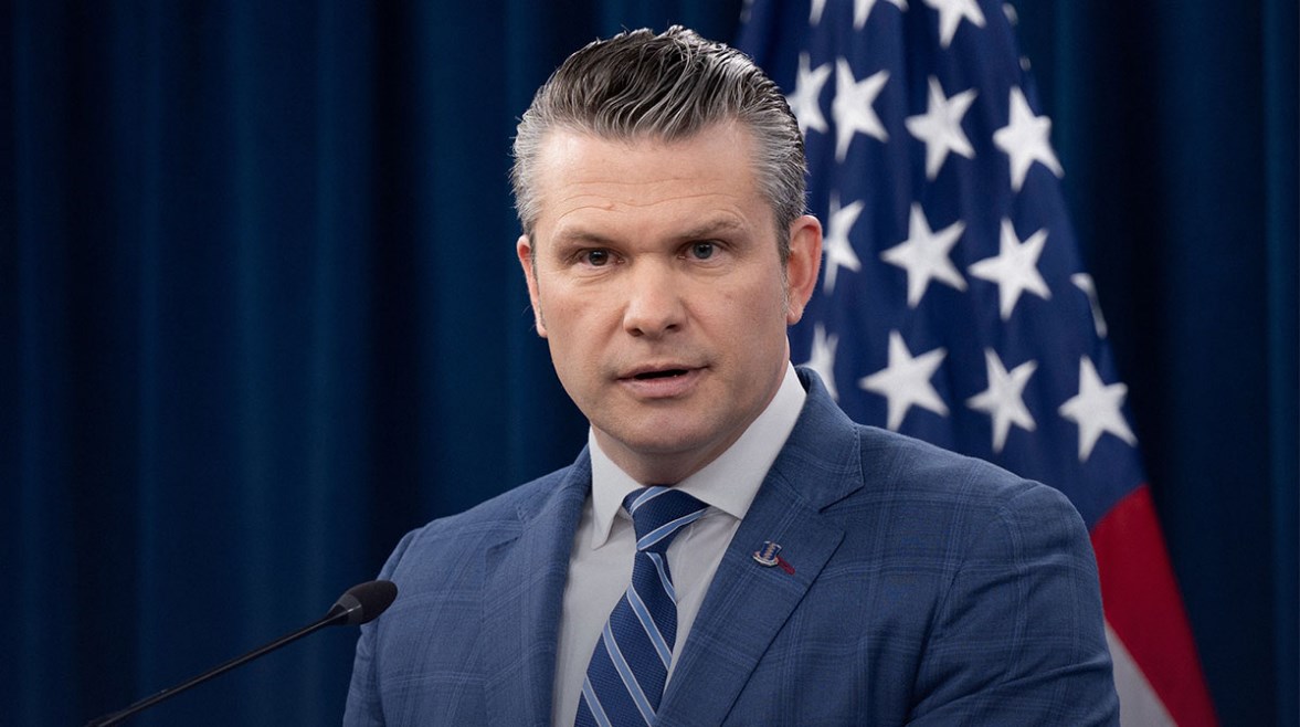 وزير الحرب الأمريكي، بيت هيجسيث