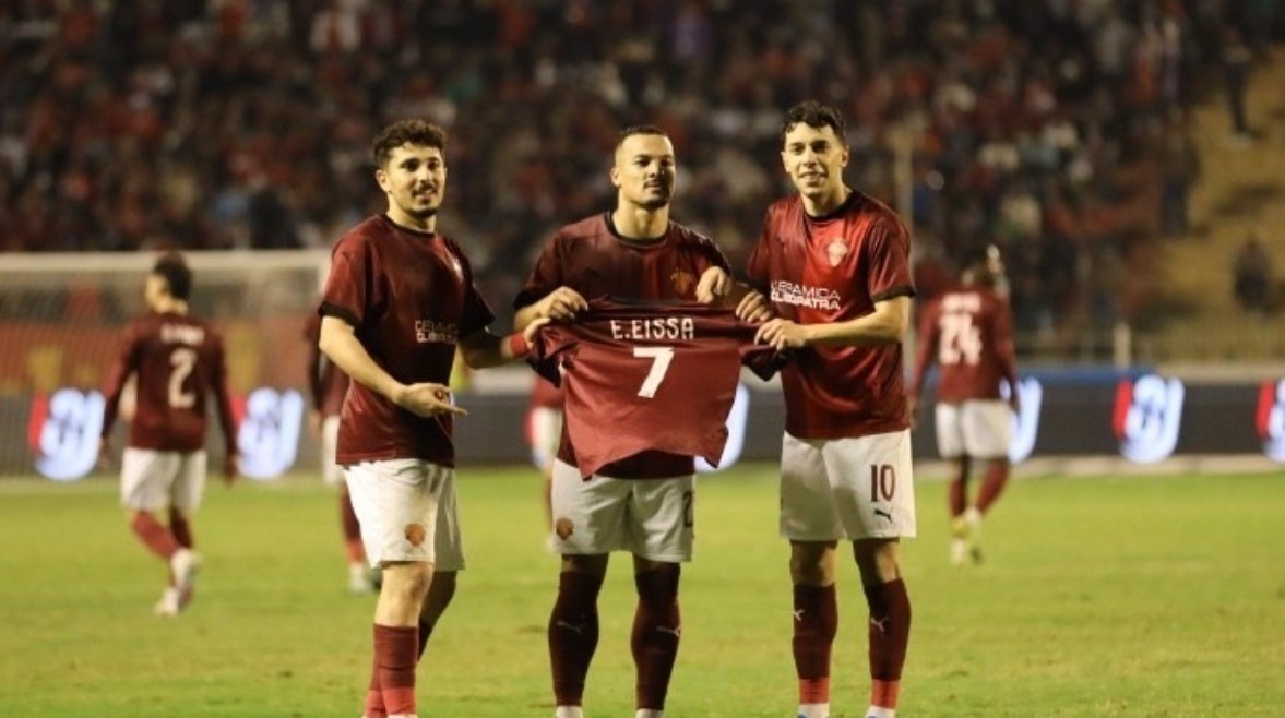 احتفال لاعبي سيراميكا 