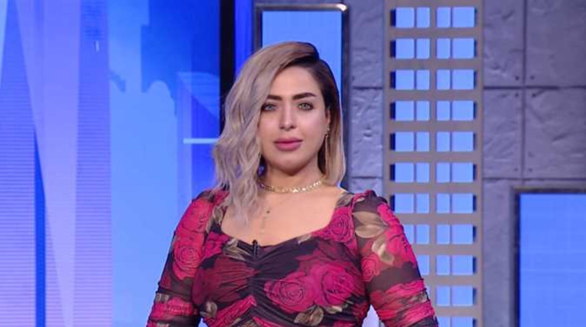  الإعلامية منى العمدة