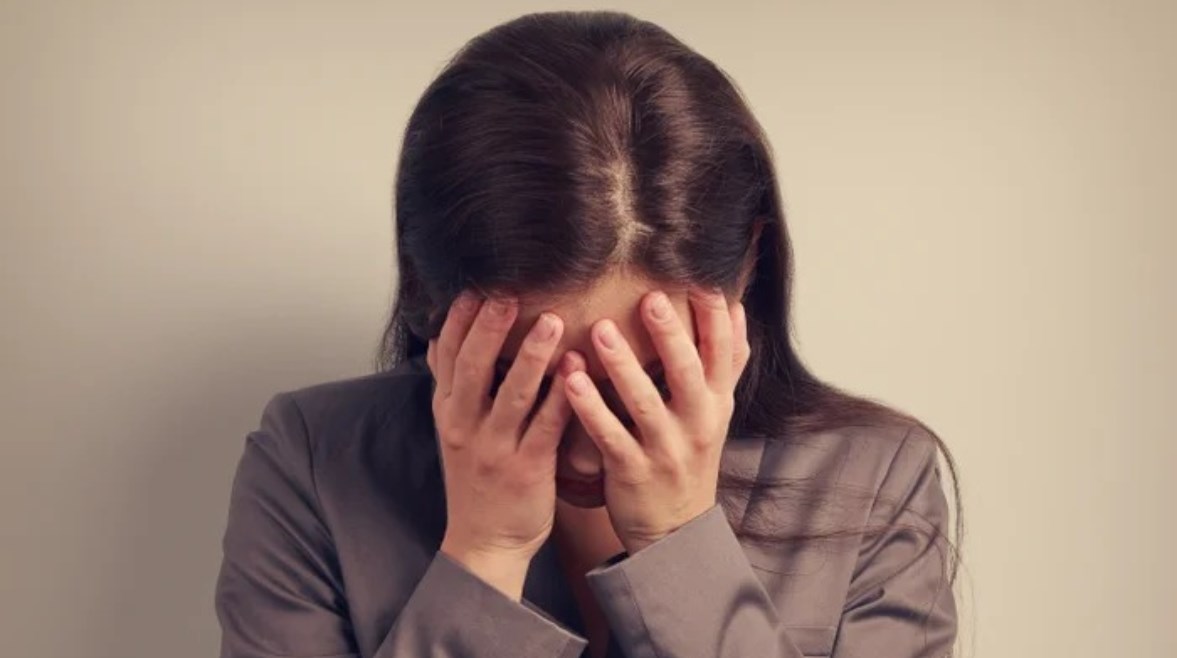 سيدة مصابة بالاكتئاب- تعبيرية 