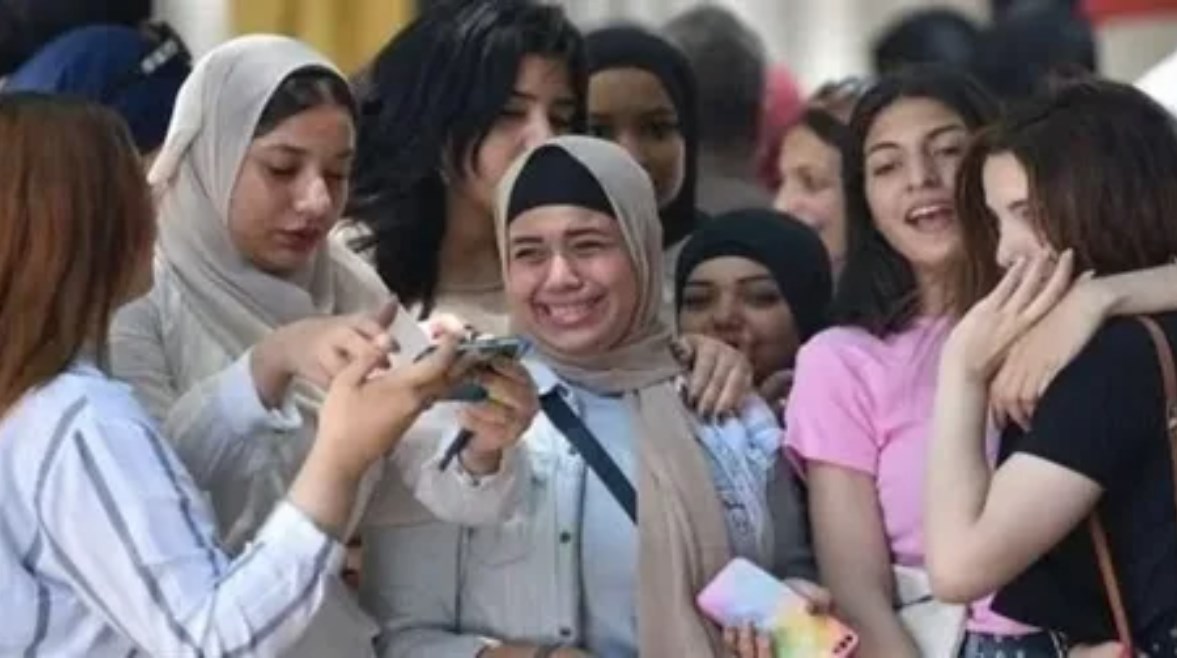 النموذج الاسترشادي للصف الثالث الثانوي 2026 إنجليزي