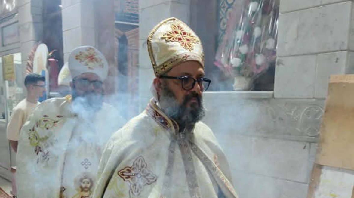 إقبال كبير على قداس العيد بكنيسة الأنبا بيشوي