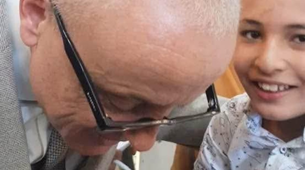 لحظه الاستماع الشكوى 