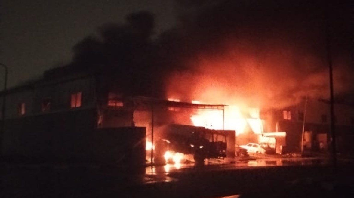 حريق بمصنع فى نجع حمادي بقنا 