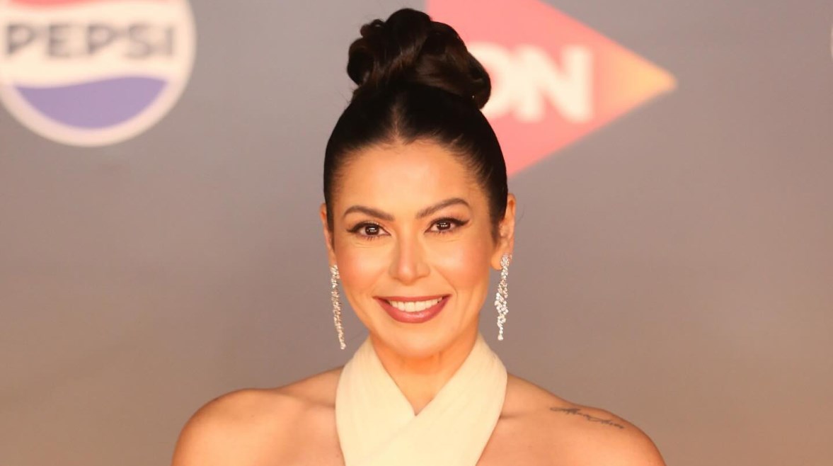 الفنانة لقاء الخميسي