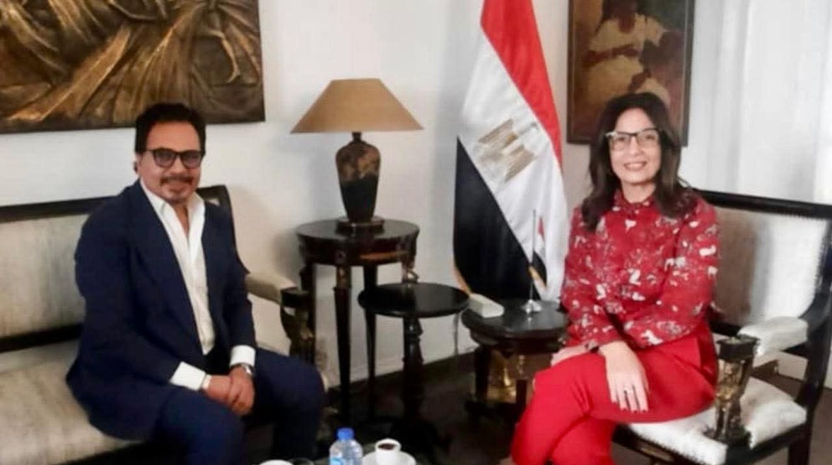 وزيرة الثقافة ومحمد رياض