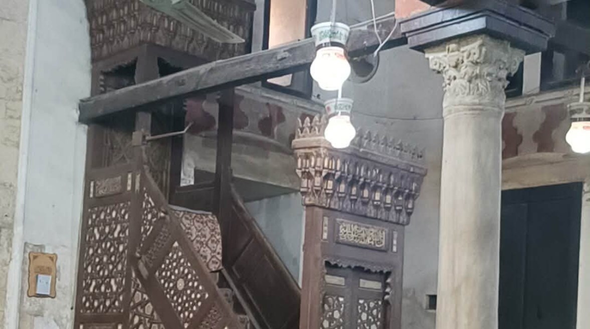 صورة من داخل مسجد قايتباي في الفيوم 