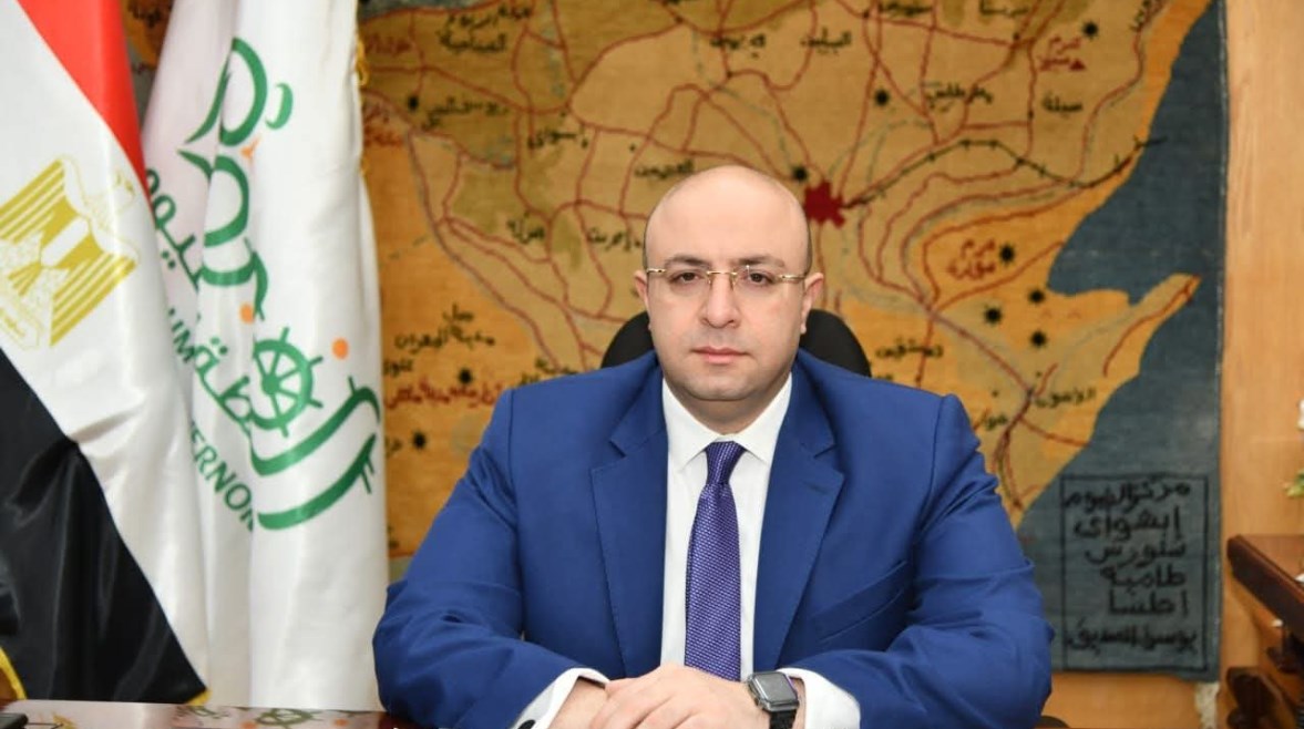 صورة محافظ الفيوم دكتور محمد غنيم 