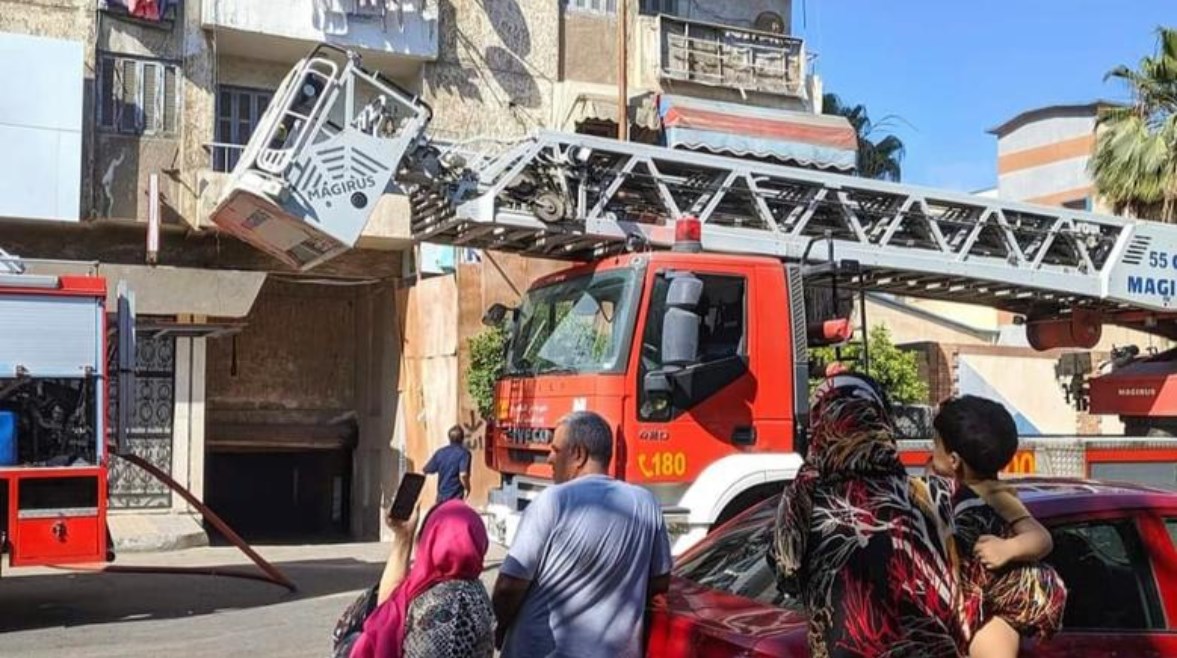 سلم هيدروليكي - صورة أرشيفية 