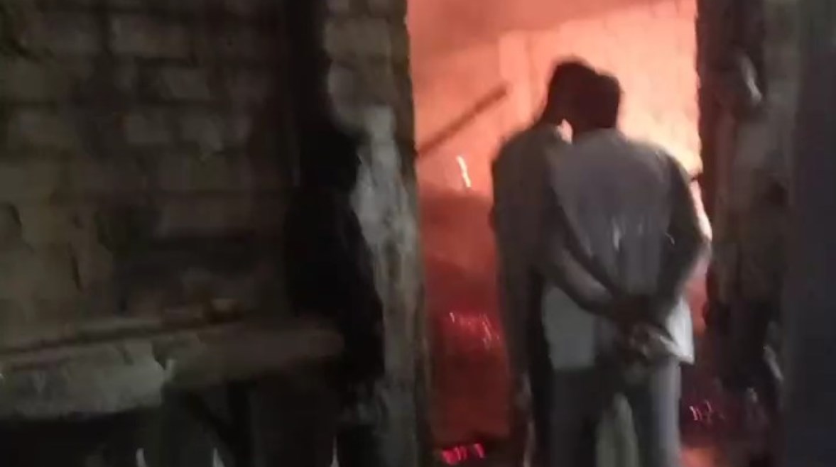 صورة من الحريق 