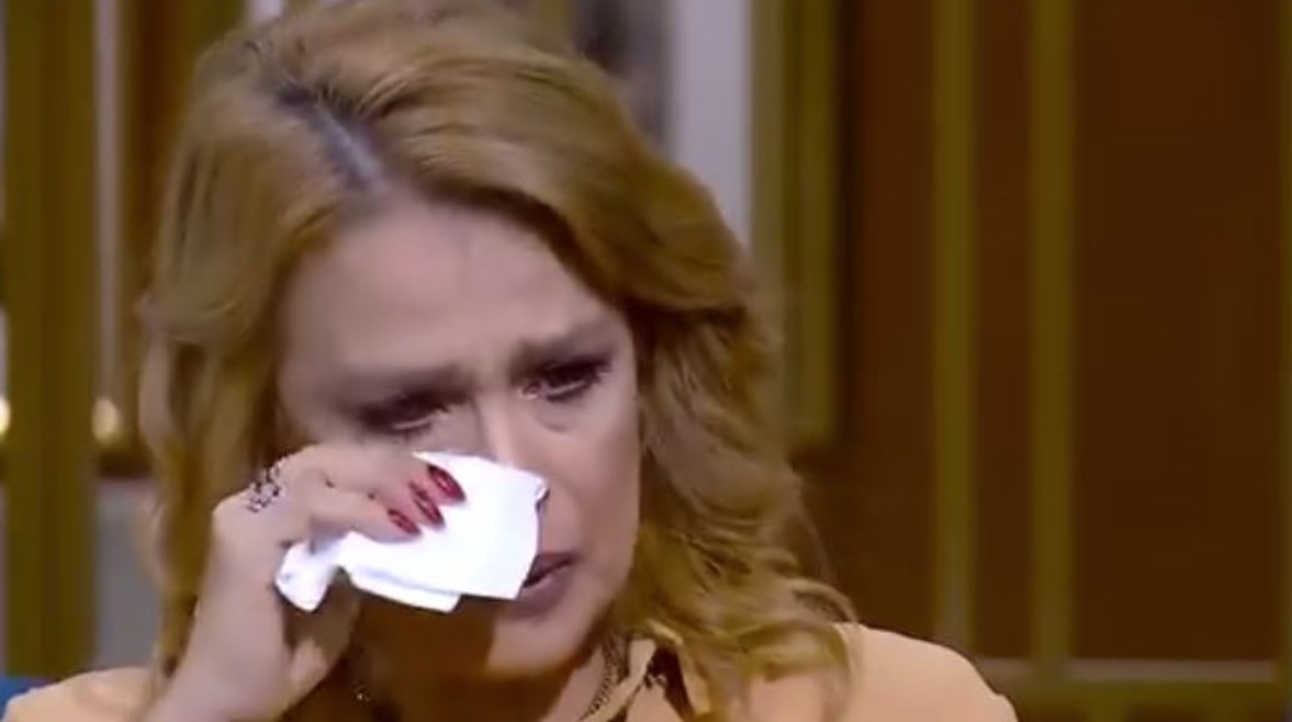 الفنانة سيمون