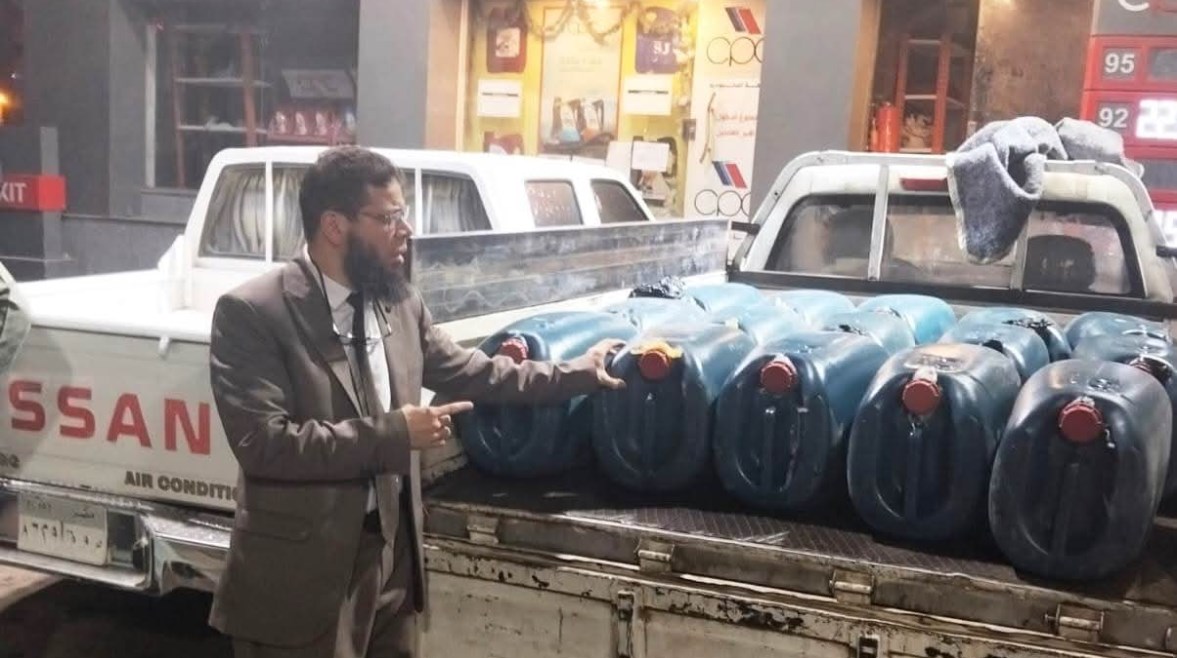 ضبط سولار وبنزين قبل تهريبه بأسوان