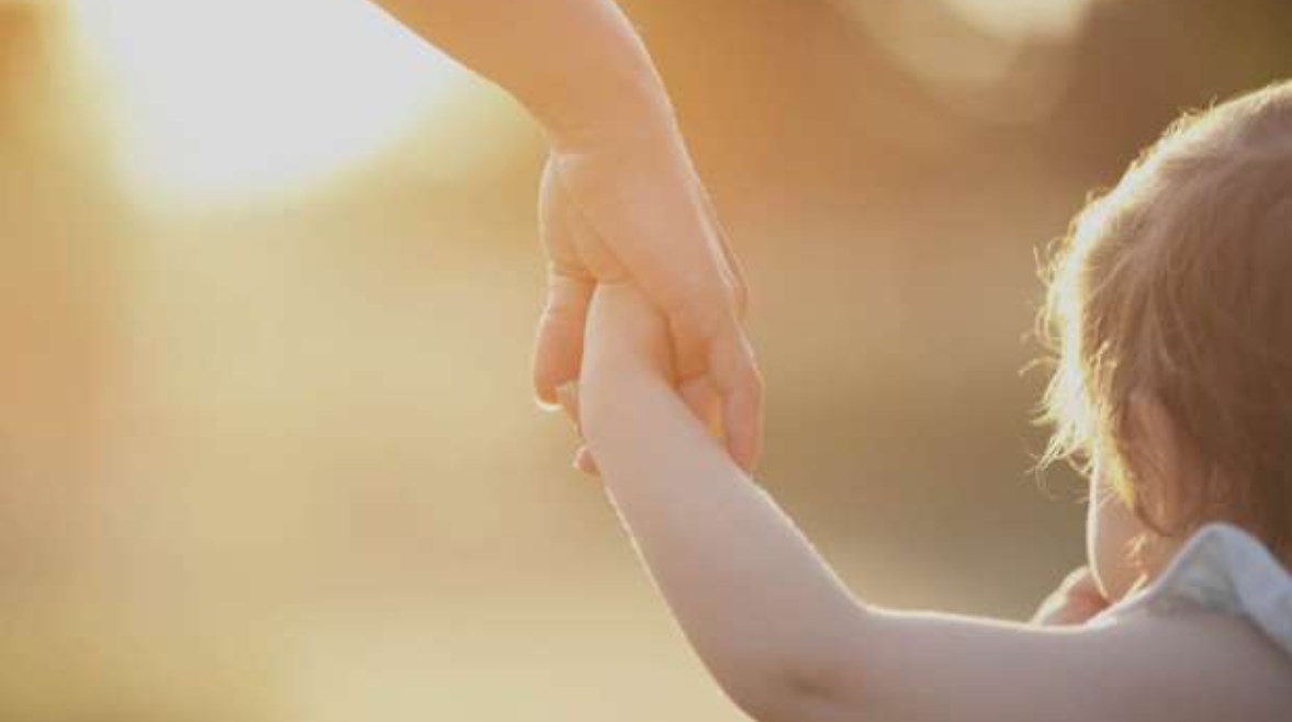 الاحتفال بيوم اليتيم