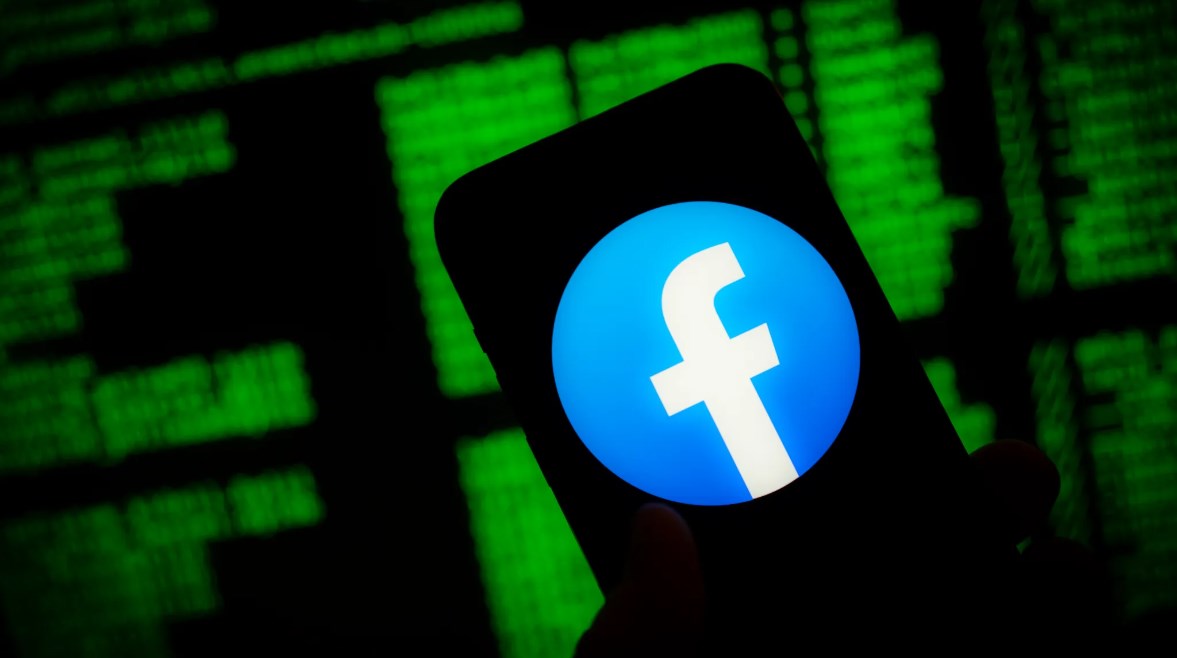 تطبيق فيسبوك