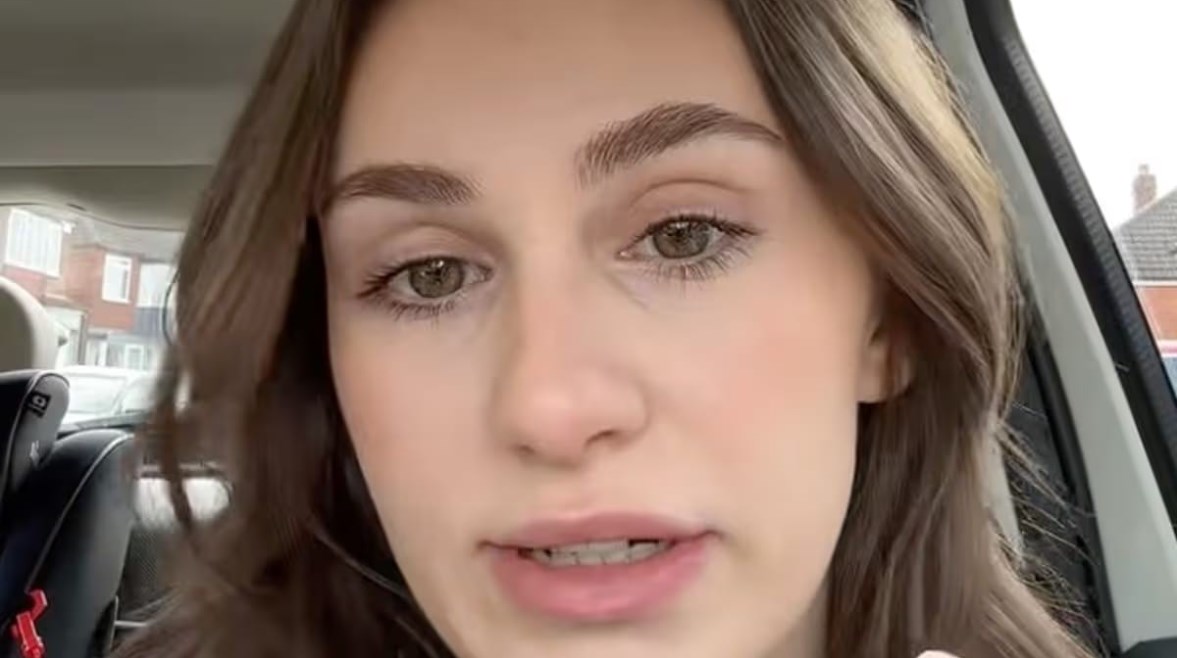 السيدة ميا لويز