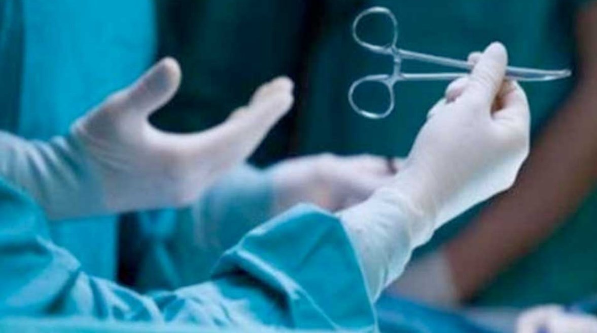 أطباء في العمليات - صورة تعبيرية 