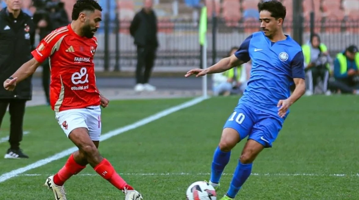 الأهلي وسموحة 