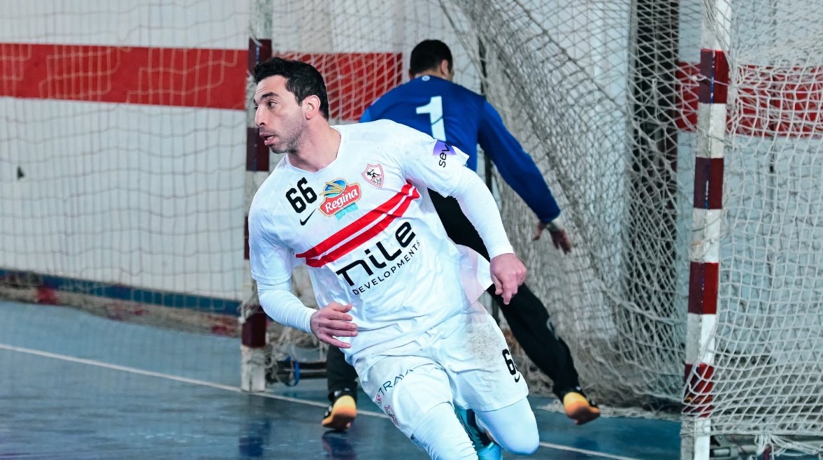 أحمد الأحمر 