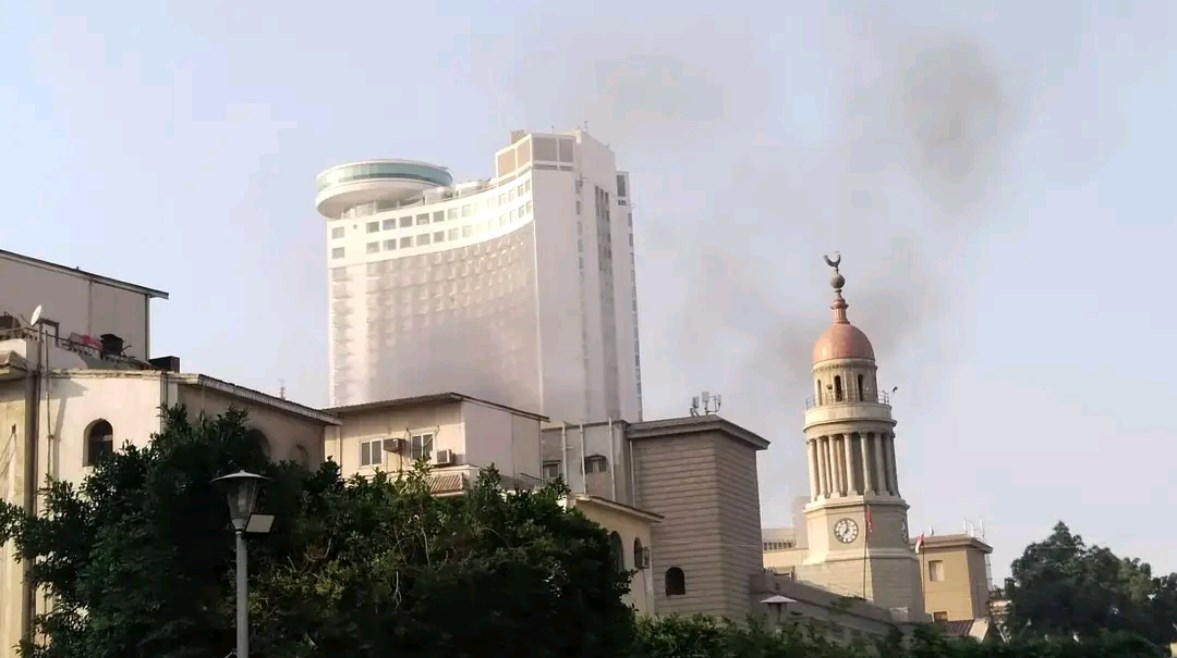 جانب من الحريق