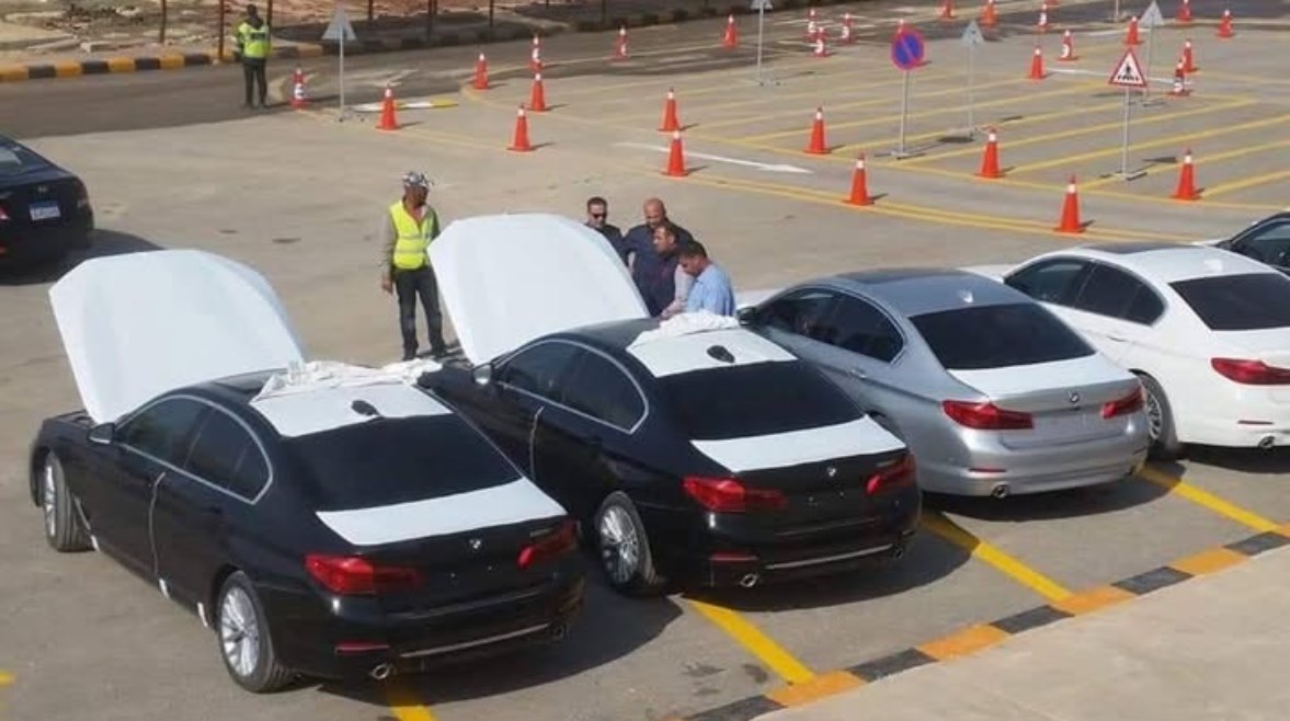 تراخيص السيارات ــ تعبيرية