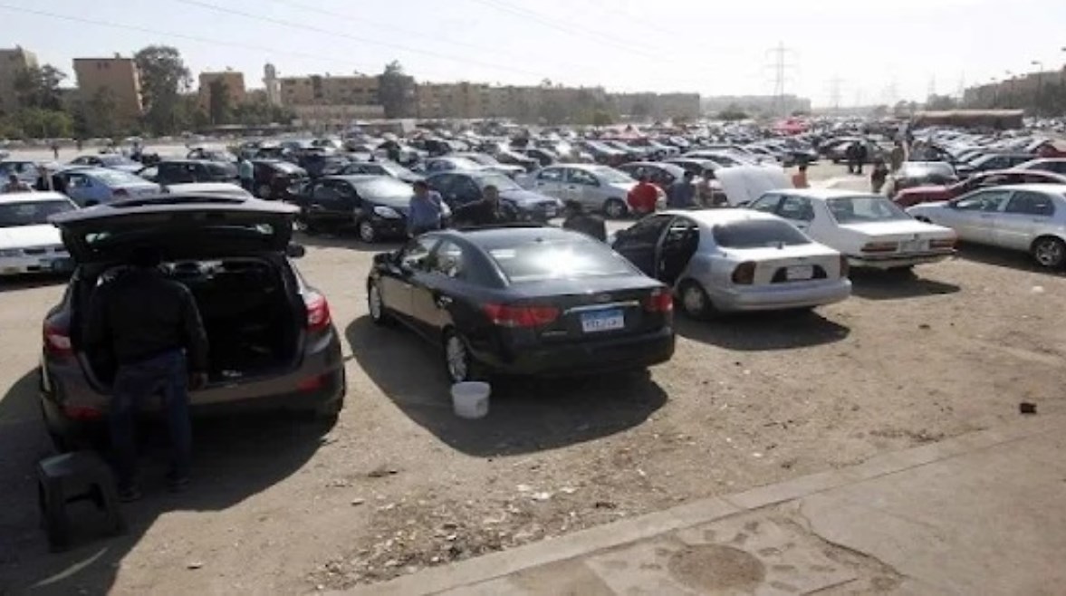 سوق السيارات