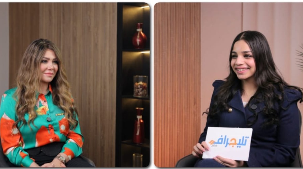 الفنانة لقاء سويدان والزميلة هايدي محمد 